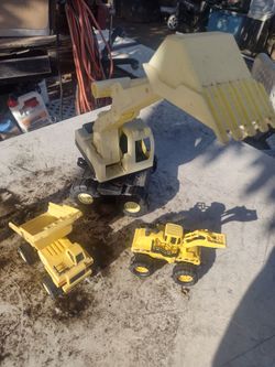 KIDS TOYS. ONE DOLLAR EACH.