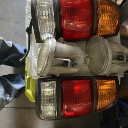 Headlights Taillights Fog Lights 2003 Tundra