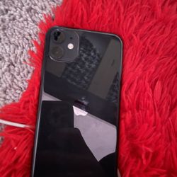 iPhone 11 No Cracks Barely Use