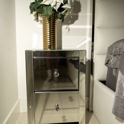 Mirrored Nightstand – Modern Glam 2 Drawer Side Table