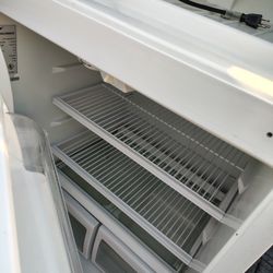 2 Refrigerador 
