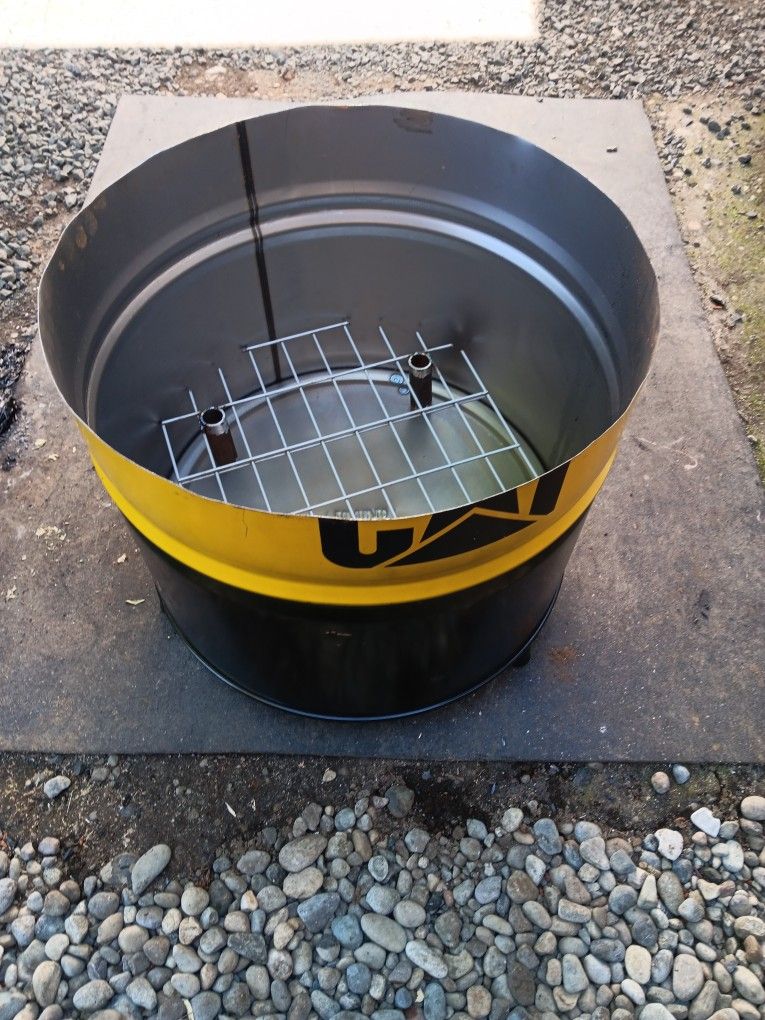 Burn Barrel W/ Grate And Legs