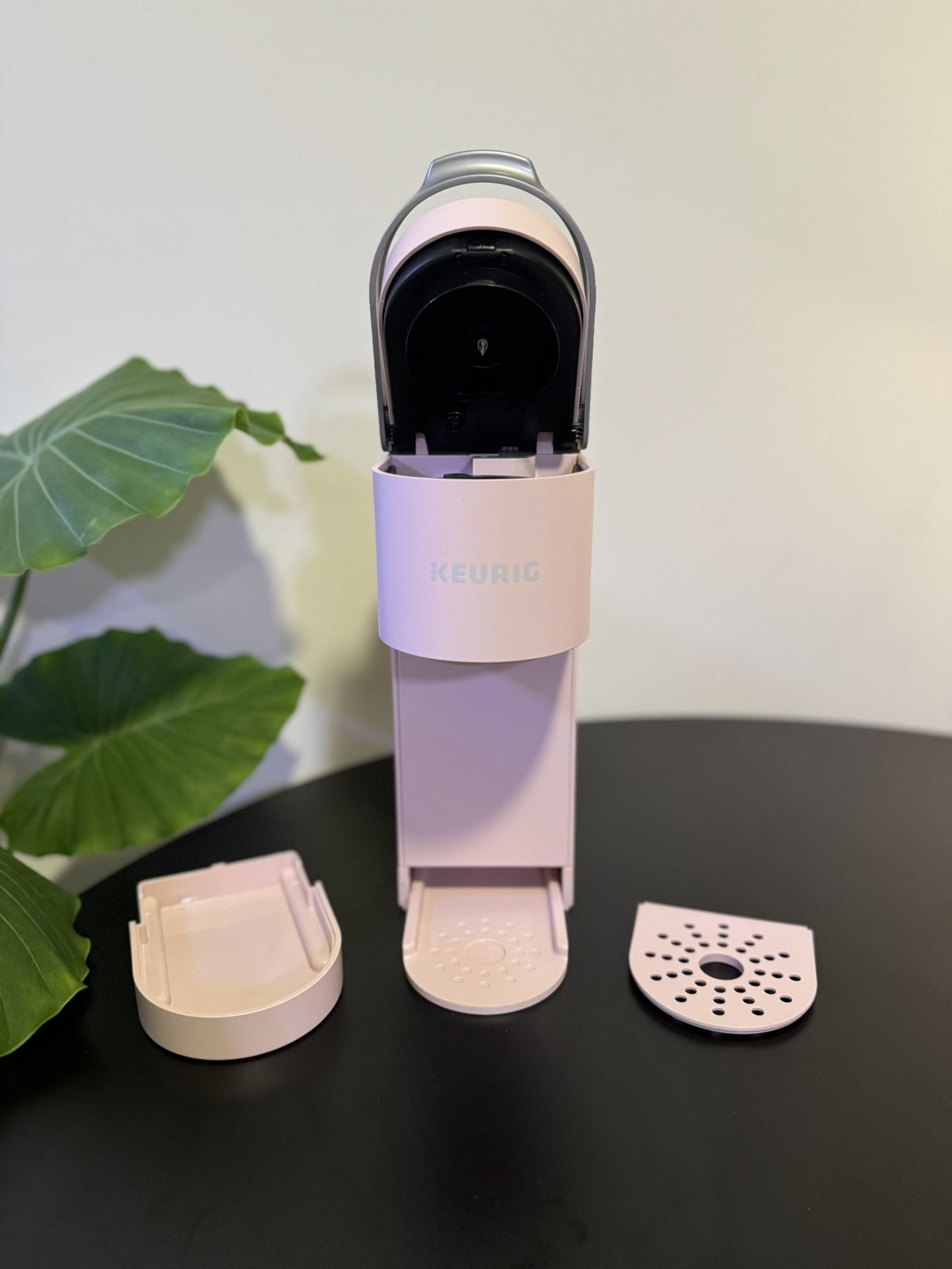 Keurig K-Mini Single Serve K-Cup Pod Coffee Maker