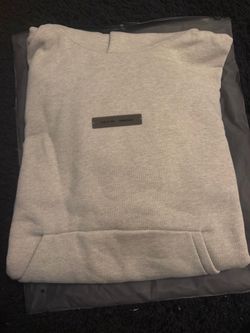 Essential hoodie
