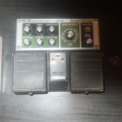Boss RE-20 Space Echo 