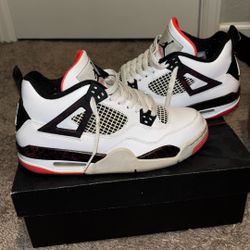 Air Jordan 4 Retro 