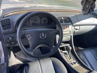 2000 Mercedes-Benz CLK-Class Thumbnail