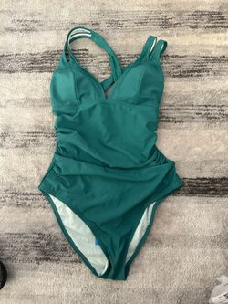 Medium Women’s Bathing Suit One Piece 