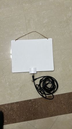 Mohu Leaf 30 Indoor HDTV Antenna with 12ft. Coaxial Cable MH-110583