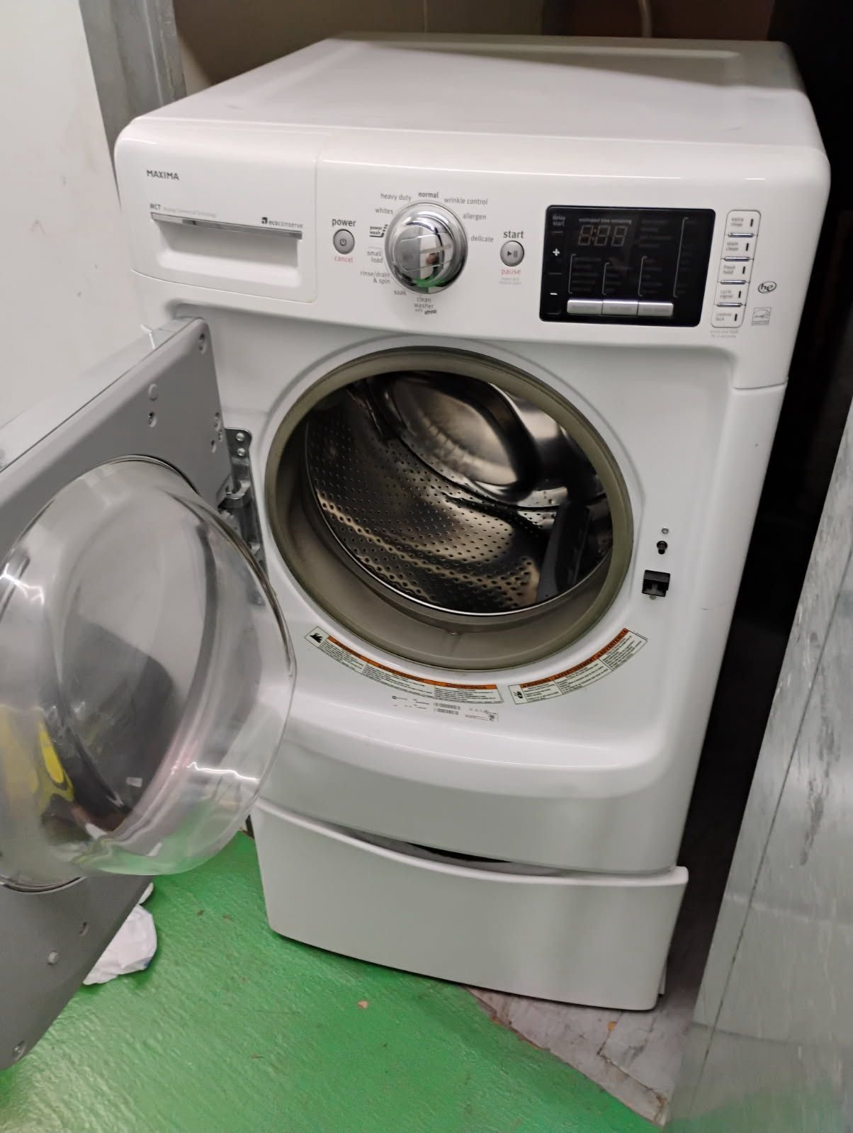 Maytag Maxima Washer &dryer