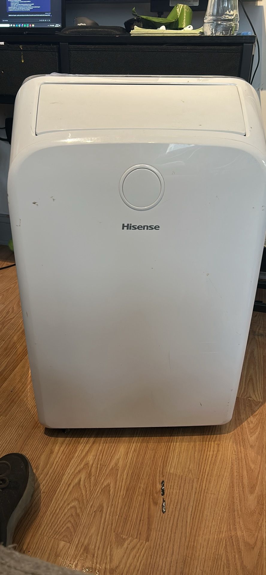 Hisense 10000 BTU DOE 115-Volt Vented Medium Room Smart Portable Air Conditioner