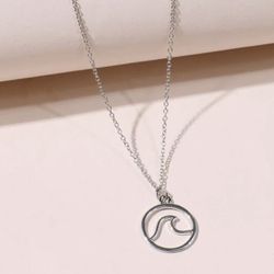 LAST ONE Beautiful NEW Wave Charm Women’s Fashion Jewelry Necklace