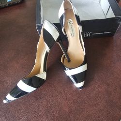 Woman's Designer Shoes Size 6.5