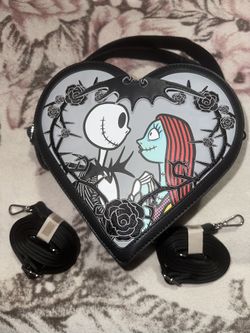 Loungefly Exclusive Nightmare Before Christmas “Love Never  display picture 2