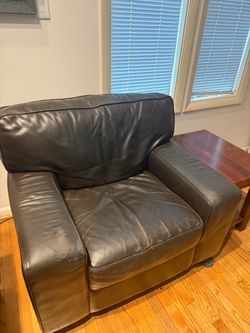Accent chair
