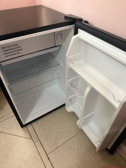 Mini fridge