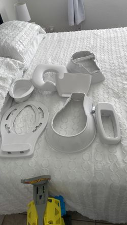 Training toilet with sound