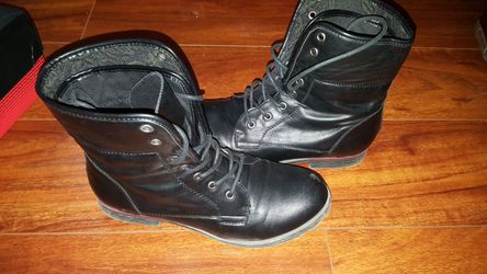 Black boots size 9