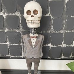 18.5”H Skeleton Statue Halloween Decor