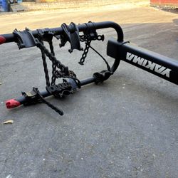 Yakima 4 Bike Rack With Hitch Sleeve