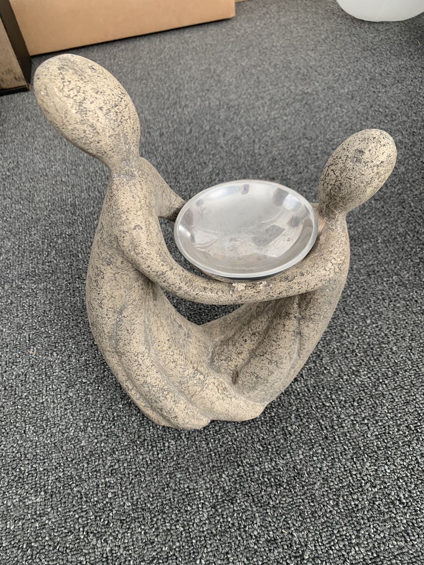 circle of friends statue 