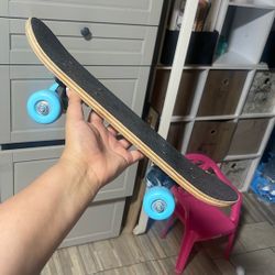 Tiny skateboard 