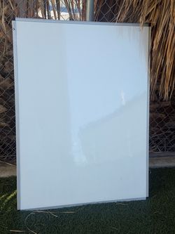 Vivo Pro Large Whiteboard with Aluminum Frame