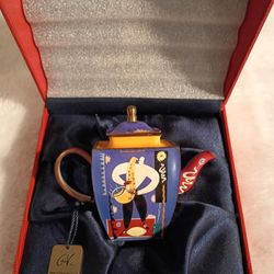 Charlotte Di Vita  London