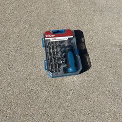 Ratcheting But Driver & Socket Set