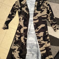 Womens Army Camo Print Cardigan Size Medium 