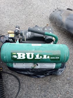 Rolair FC2002 2 HP Twin Stack Compressor with Overload Protection and Manual Reset