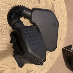 2011-2023 Dodge Challenger/ Charger 3.6 Engine Intake Air Cleaner Filter Box OEM