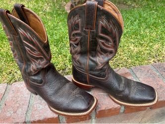 Cowboy boots 10.5