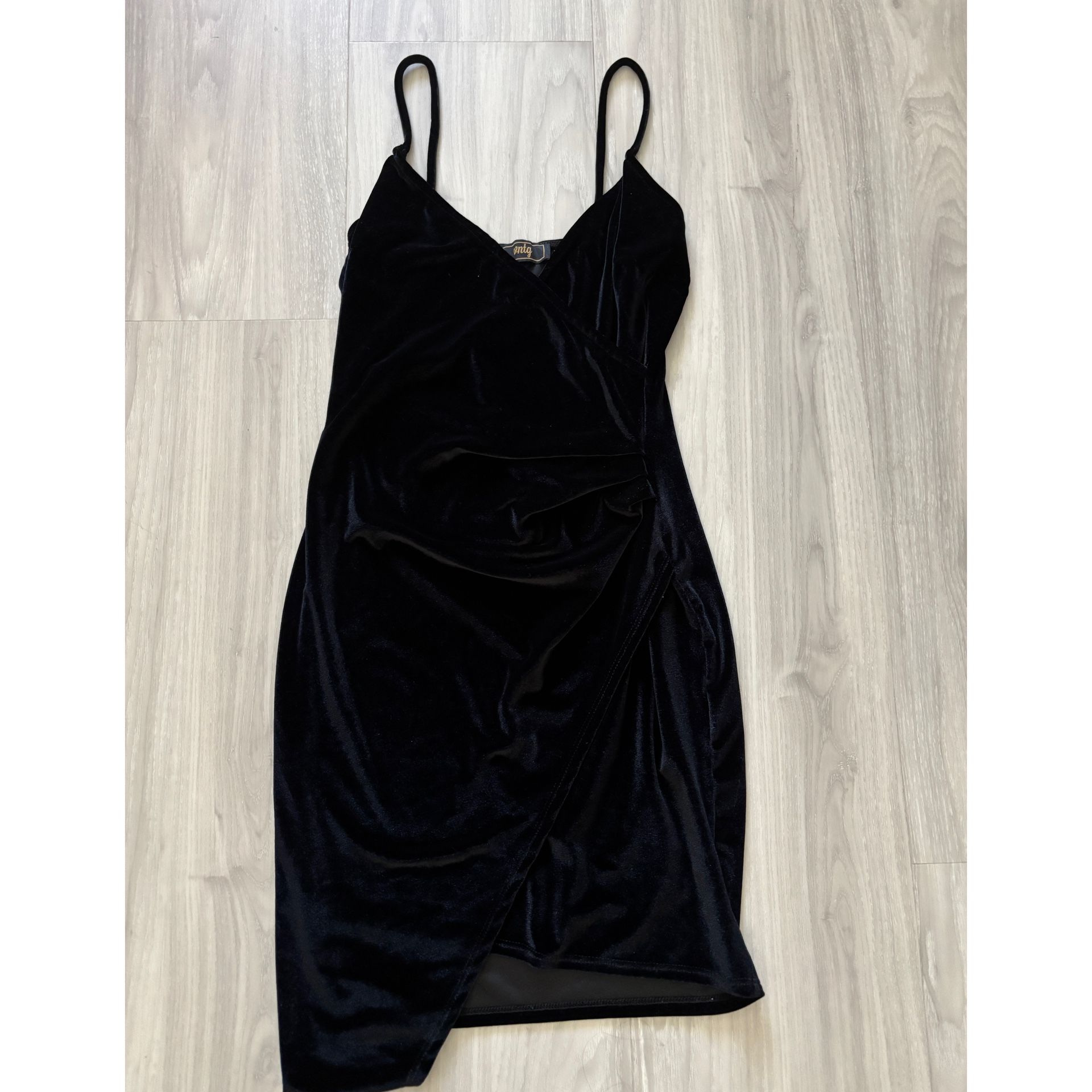Black Velvet Midi Dress – Size M (Wrap Front, Strappy)
