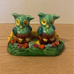 Vintage Salt Pepper Shakers 3 piece Owl Bird Flower base Royal Japan Some paint loss due to age very little