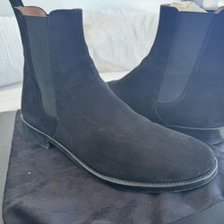 Classic Black Chelsea Boots Suede 