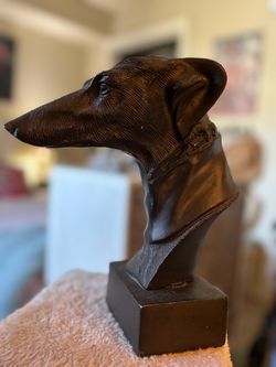 Statue   Dog