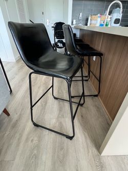 4 modern black stools