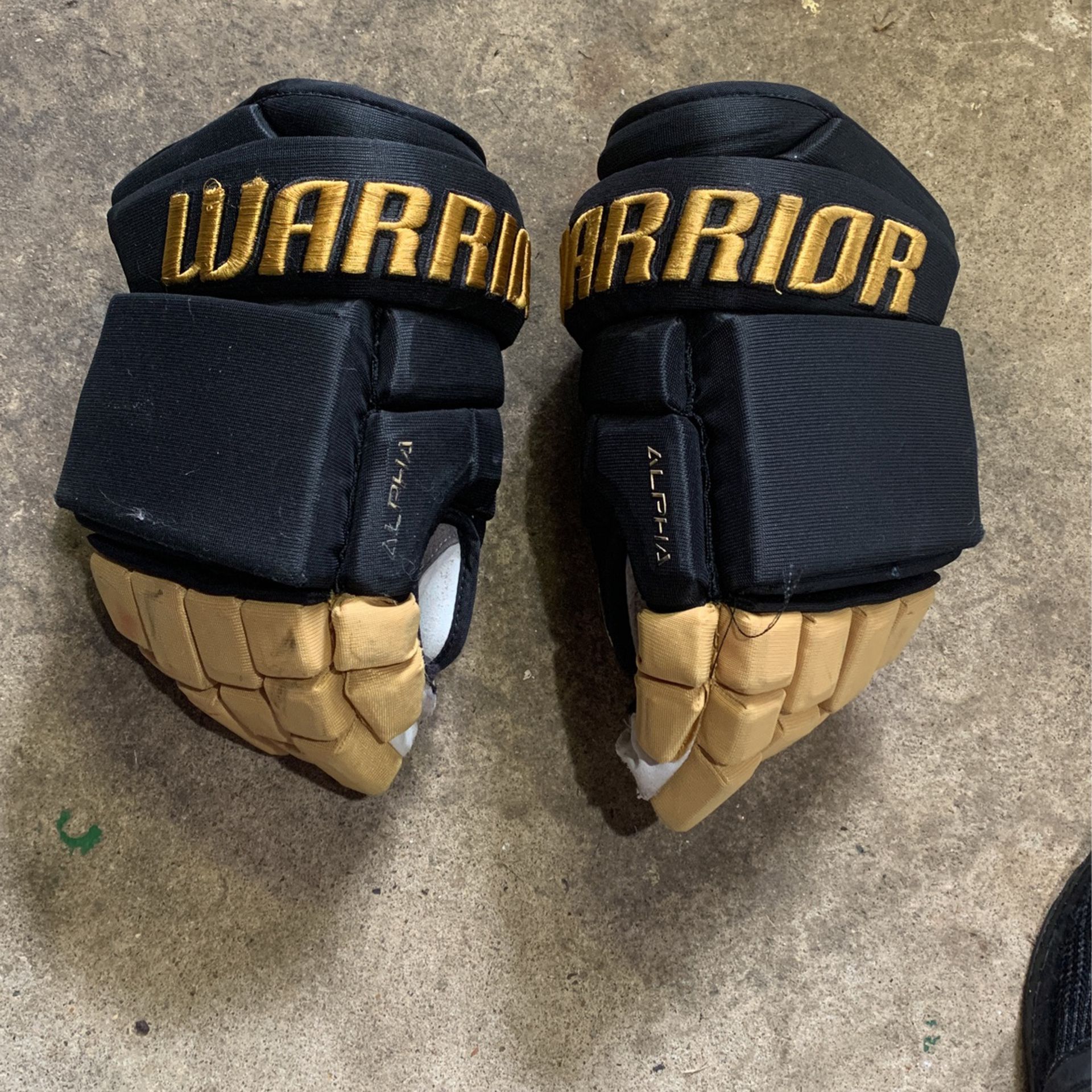 Custom Golden Knights Warrior Ice Hockey Gloves 