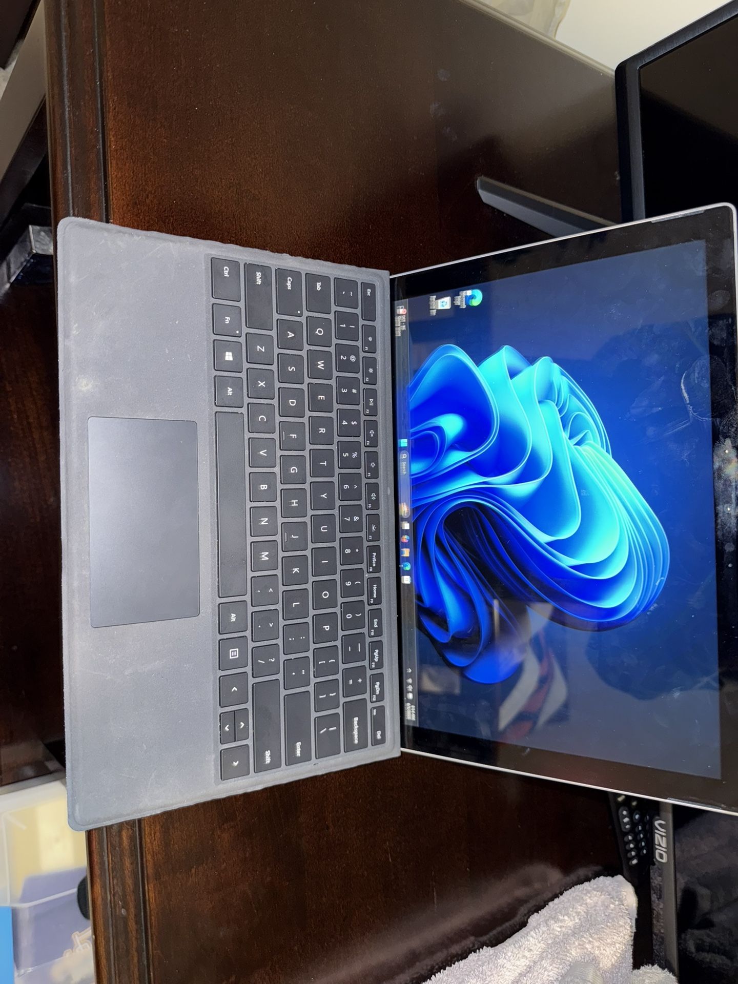 Surface Pro 7+