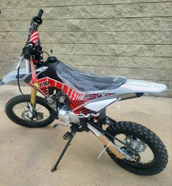 125cc dirt bike full size big brand new take it in payments 0 down no credit need it