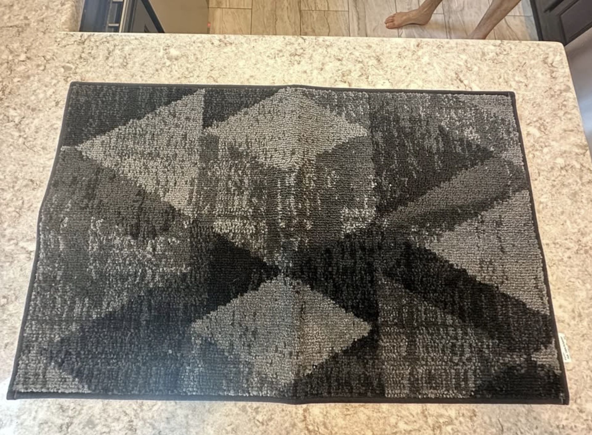 Entryway Doormat Rug – 20"x32" Non-Slip, Washable, Dark Gray