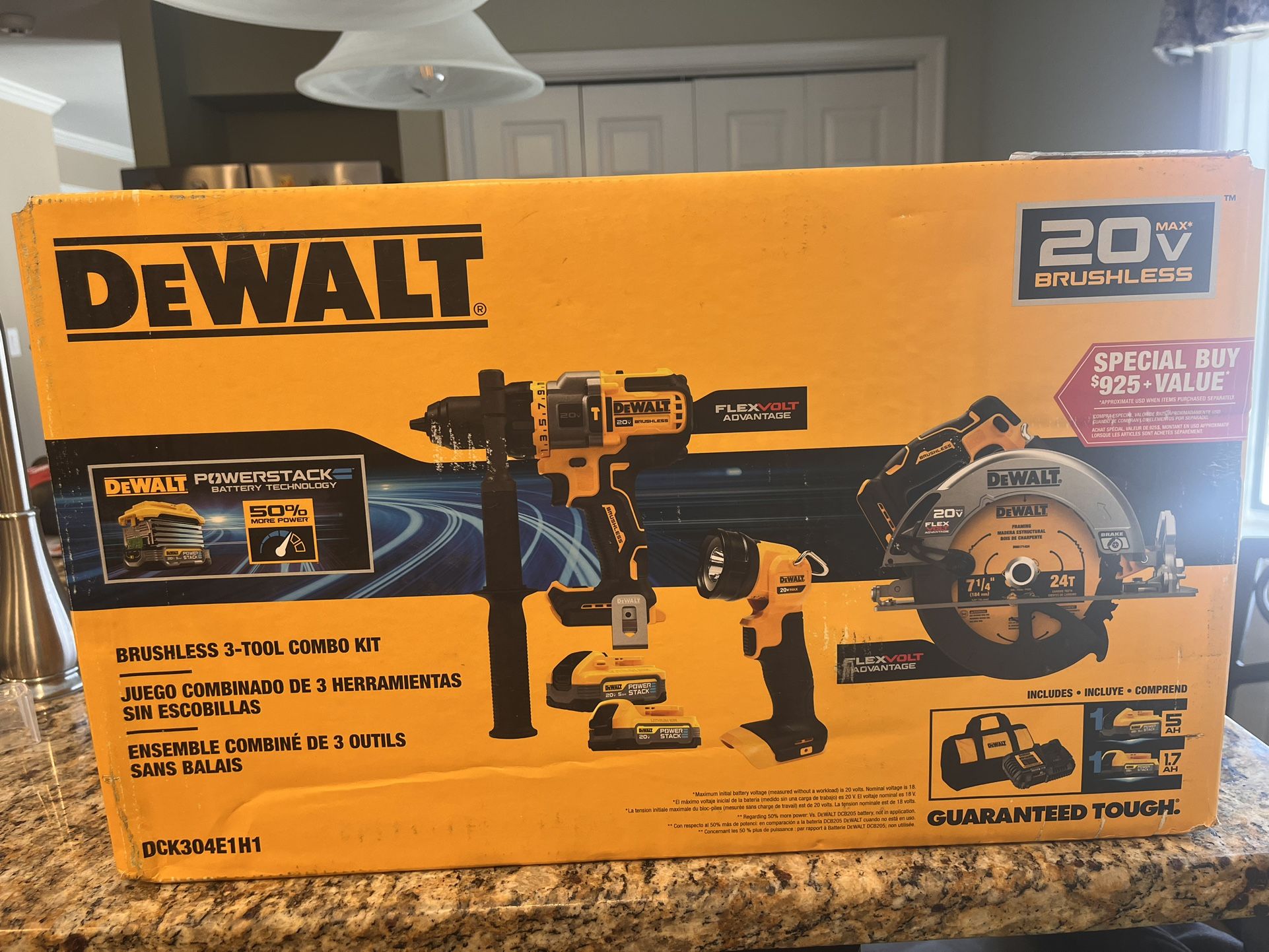 Dewalt 20v Brushless Circular Saw Drill Power Stack Battery Combo DCK304E1H1