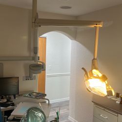 Dentists' lamps