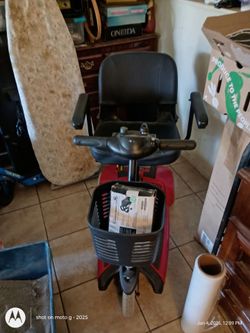 Scooter for elders
