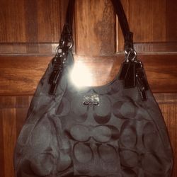 Coach Medium Sized Purse 