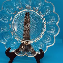 Vintage hobnail 11 inch egg plate