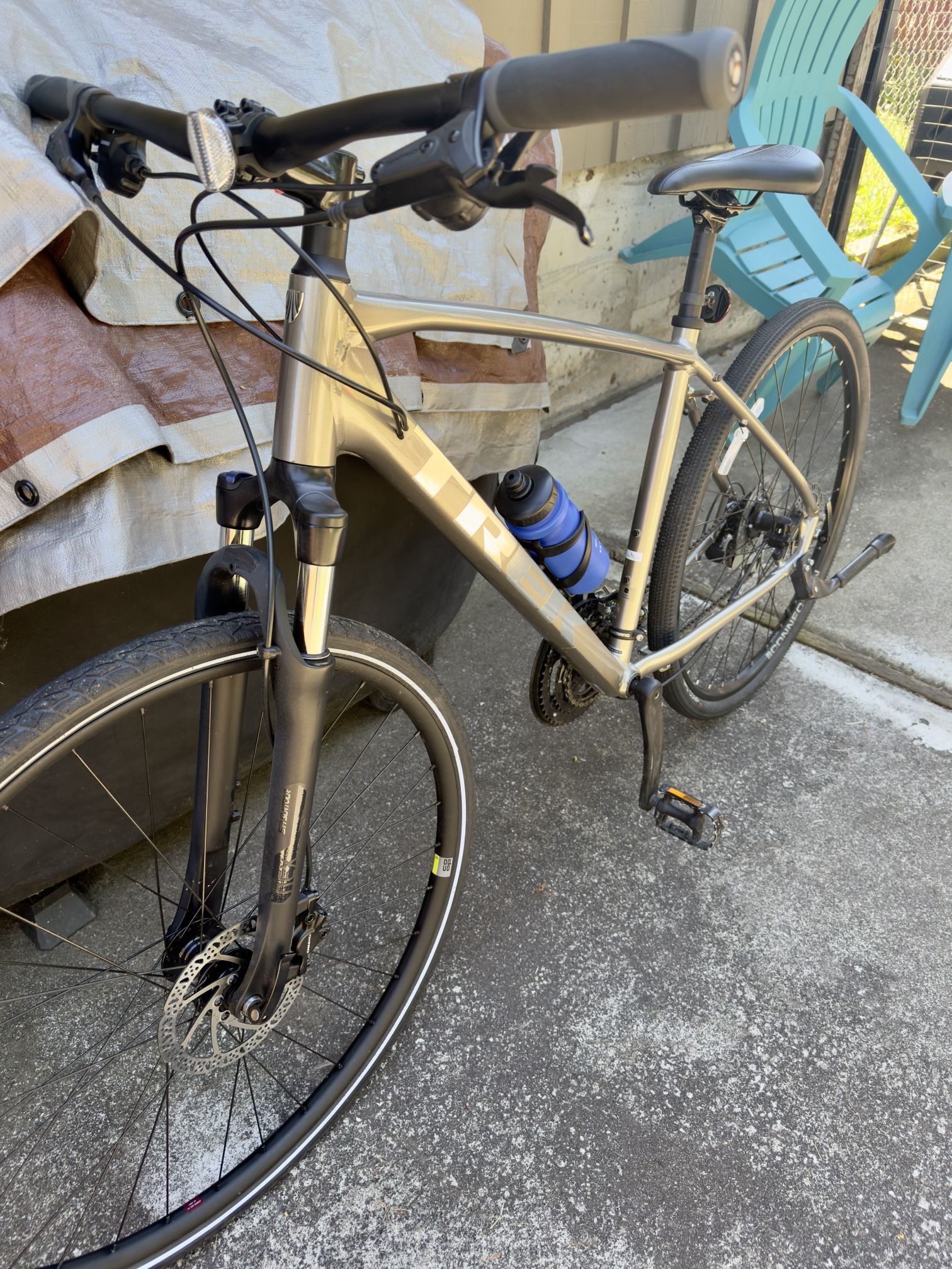 Trek Dual Sport 2 Hybrid Bike
