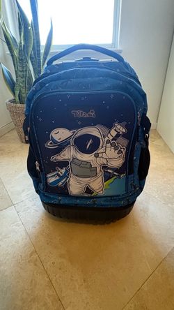 Tilami Rolling backpack