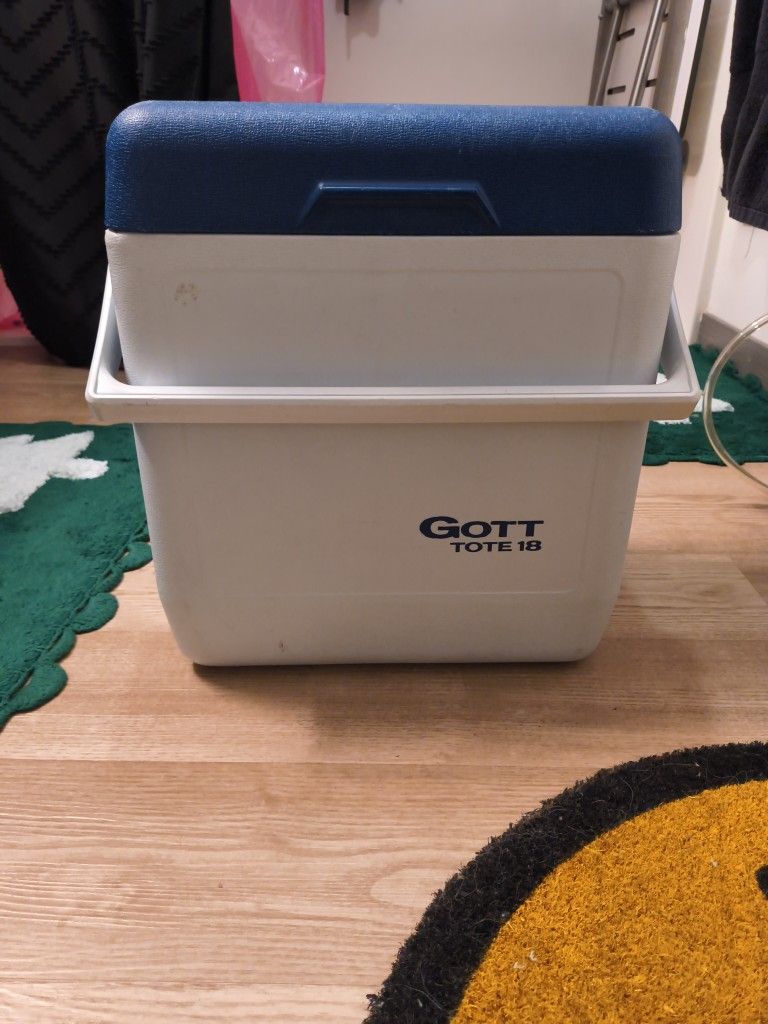 Gott Tote 18 Cooler